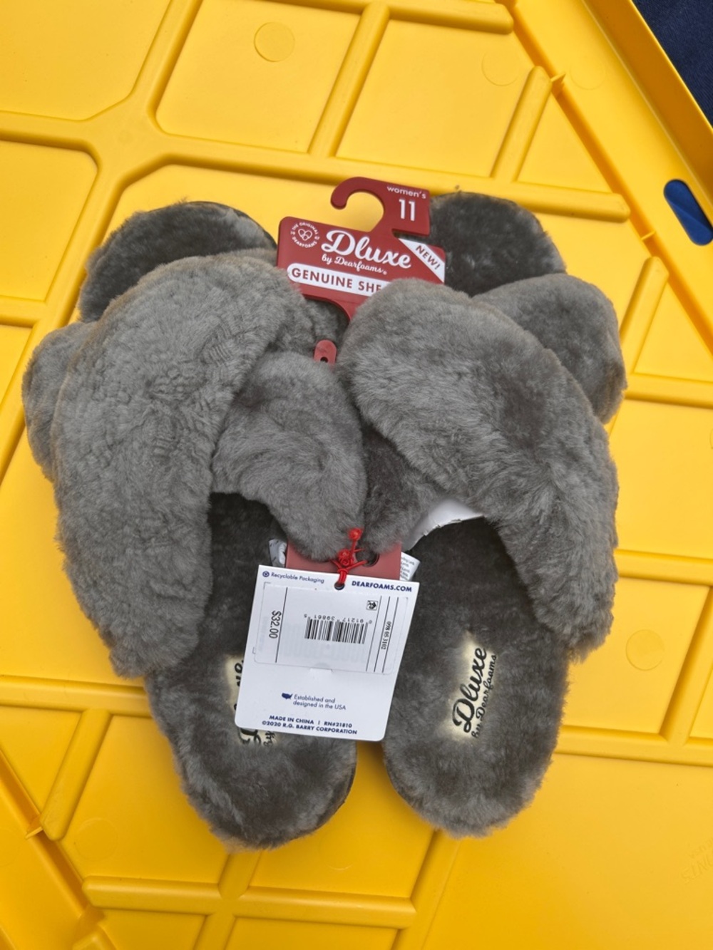 dearfoams Women's Gray Sheepskin Crossover Plush Slip-On Slippers
